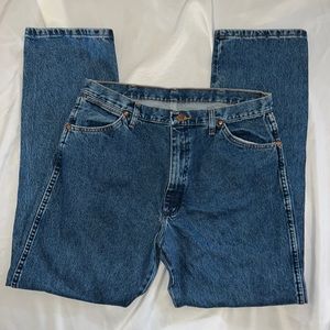 Mens Wrangler jeans, size 38x34, great condition!